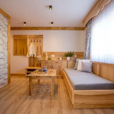 Goralsko Riwiera 3* زاكوباني