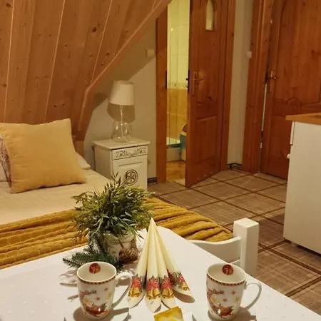 Goralsko Riwiera Oda ve Kahvaltı 3*